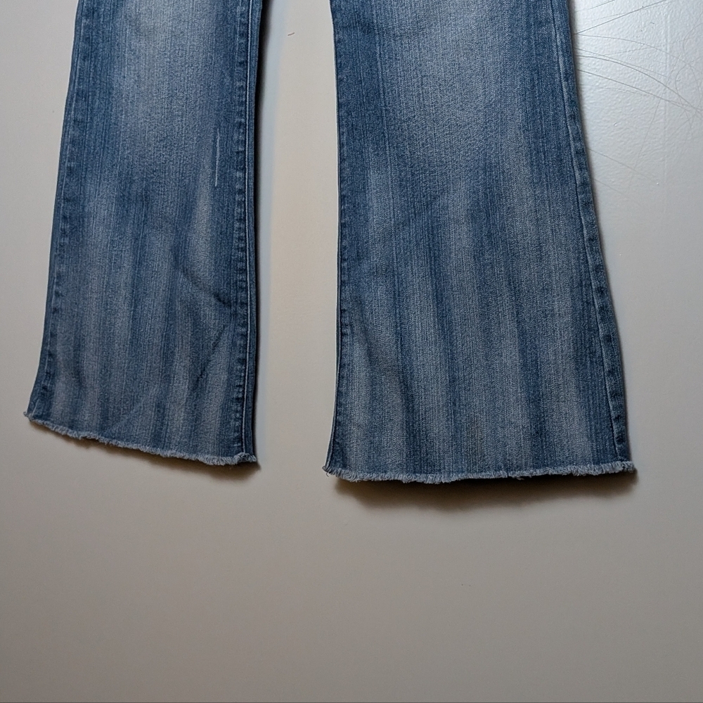 Dollhouse Jeans Women’s Size 9 Distressed Light Wash Flare Denim Vintage Y2K - Picture 6 of 16